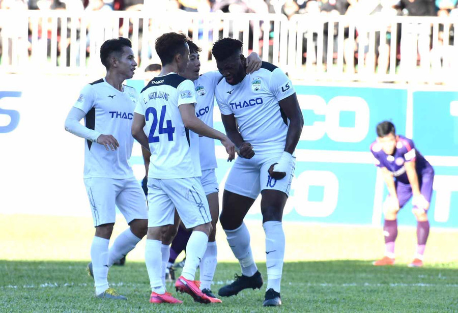 Bàn thắng sớm không giúp HA.GL giành trọn 3 điểm. Ảnh: Văn Ngọc 