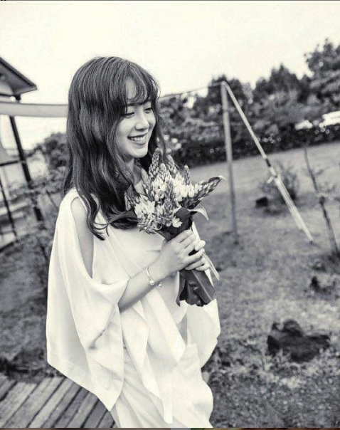 Trong buổi họp báo triển lãm nghệ thuật cá nhân lần thứ 2 với tên Sail-Again and Again được tổ chức ngày 18.4, Goo Hye Sun chia sẻ cô đã đặt mục tiêu giảm cân để có sức khỏe tốt hơn Trong buổi họp báo triển lãm nghệ thuật cá nhân lần thứ 2 với tên Sail-Again and Again được tổ chức ngày 18.4, Goo Hye Sun chia sẻ cô đã đặt mục tiêu giảm cân để có sức khỏe tốt hơn