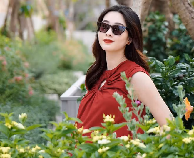 Đặng Thu Thảo khoe ảnh mang thai khi đã 8 tháng ẢNH: TL