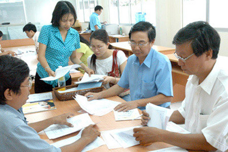 Quy định về thôi việc và thủ tục nghỉ hưu đối với công chức ảnh 1