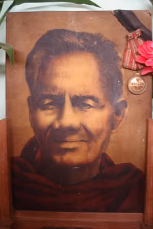 Di ảnh cụ Mết.