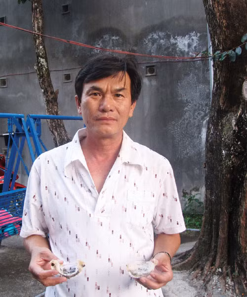 Tổ yến đầu tiên trên Tây Nguyên được thu hoạch. Ảnh: H.K