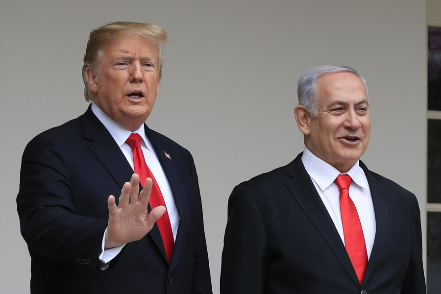 Thủ tướng Israel Benjamin Netanyahu (phải) và Tổng thống Mỹ Donald Trump tại Nhà Trắng. Ảnh: CNN