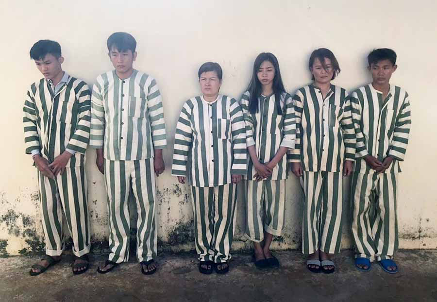 Nhóm đối tượng móc túi bị Công an huyện Đak Đoa bắt giữ. Ảnh: V.N Nhóm đối tượng móc túi bị Công an huyện Đak Đoa bắt giữ. Ảnh: V.N