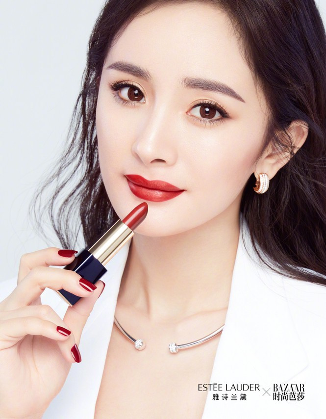  Thời gian qua, Dương Mịch tiếp tục vướng lùm xùm tình ái chia tay trai trẻ Ngụy Đại Huân sau khi ly hôn chồng Lưu Khải Uy