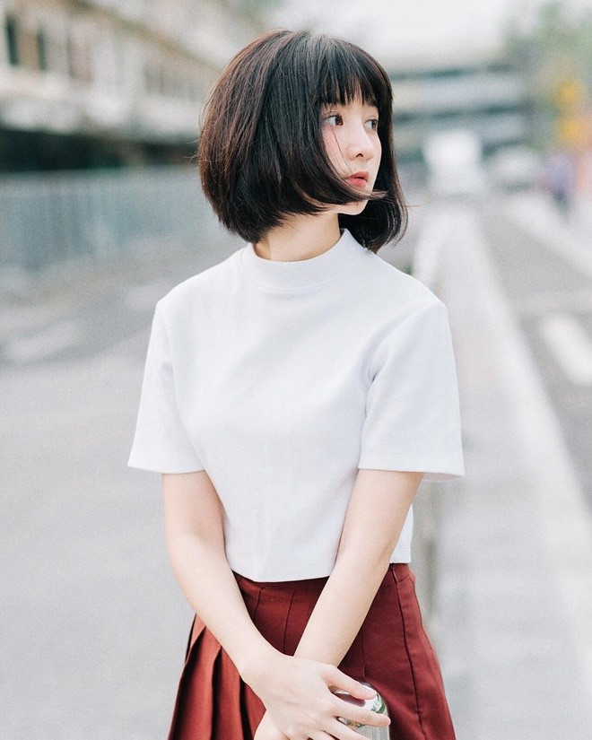 Hot girl xứ chùa Vàng có nét đẹp trong trẻo, thậm chí gọi cô là thiên thần. Ảnh: IG Hot girl xứ chùa Vàng có nét đẹp trong trẻo, thậm chí gọi cô là thiên thần. Ảnh: IG