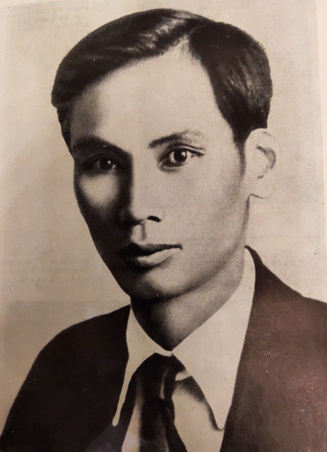 Chân dung Nguyễn Ái Quốc khi đến Liên Xô năm 1923 (Ảnh tư liệu) Chân dung Nguyễn Ái Quốc khi đến Liên Xô năm 1923 (Ảnh tư liệu)