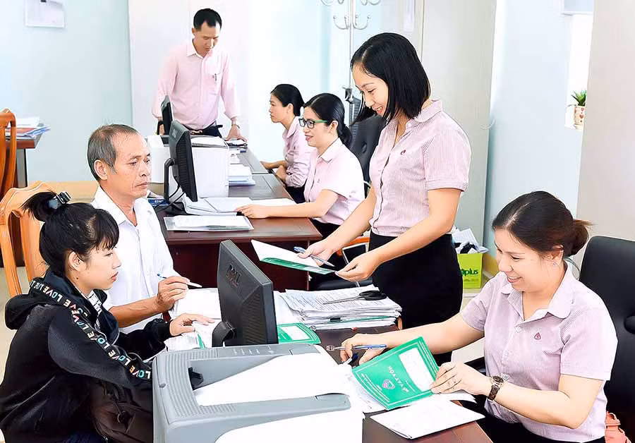  Năm 2020, Ngân hàng CSXH tỉnh sẽ đẩy mạnh cho vay hộ nghèo với mức tối đa là 100 triệu đồng/hộ. Ảnh internet