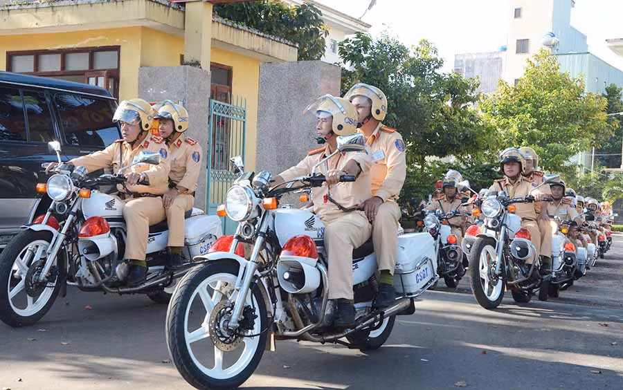 Lực lượng CSGT Công an tỉnh Gia Lai ra quân tổng kiểm soát phương tiện giao thông (ảnh internet)