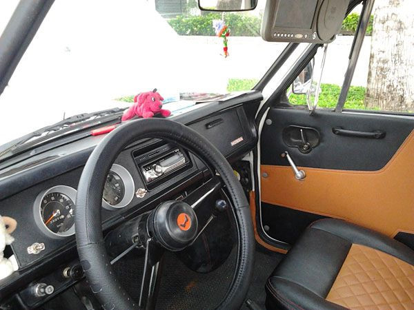 Nội thất Honda N360 còn khá nguyên bản tại Việt Nam Nội thất Honda N360 còn khá nguyên bản tại Việt Nam