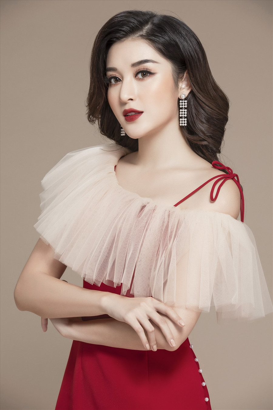 Sau sự cố về sức khoẻ vào dịp cuối năm vừa qua, Huyền My cho biết, sẽ điều chỉnh lịch làm việc để có thể chăm sóc sức khoẻ của bản thân. 