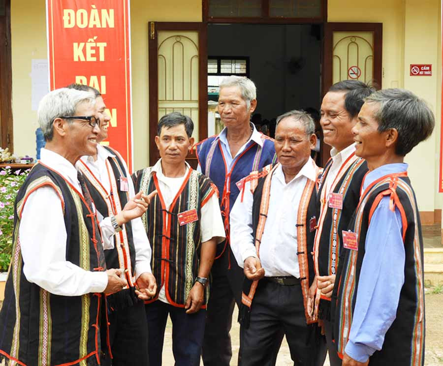 Trao đổi kinh nghiệm công tác MTTQ vùng dân tộc thiểu số. Ảnh: Thanh Nhật Trao đổi kinh nghiệm công tác MTTQ vùng dân tộc thiểu số. Ảnh: Thanh Nhật