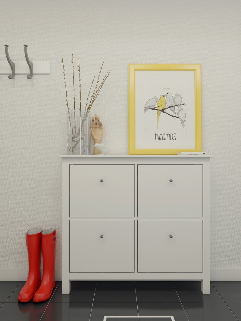 Tranh treo tường và lọ hoa trang trí cho khu vực kệ để giày dép. Tranh treo tường và lọ hoa trang trí cho khu vực kệ để giày dép.