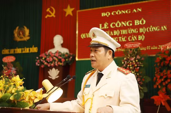  Đại tá Lê Vinh Quy, Giám đốc Công an tỉnh Lâm Đồng phát biểu tại lễ nhận chức