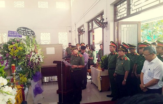  Lễ truy điệu và thăng quân hàm đối với thiếu tá Nguyễn Văn Hải đã hy sinh trong lúc làm nhiệm vụ đêm 30 Tết 