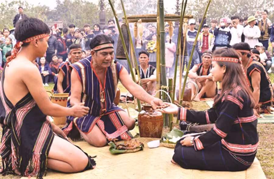  Phục dựng một lễ cưới truyền thống của người Jrai. Ảnh: internet