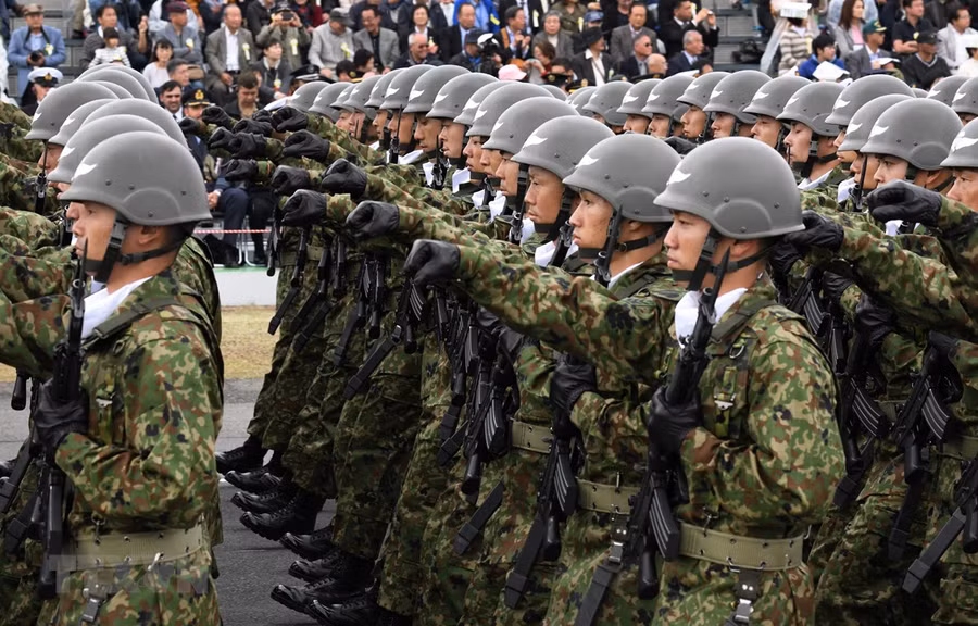 Binh sỹ thuộc lực lượng phòng vệ Nhật Bản. (Ảnh: AFP/TTXVN)