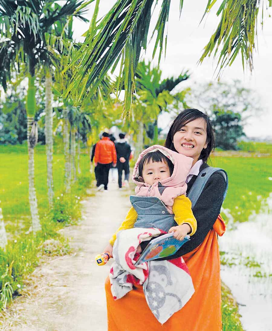 Chị Lan và bé Kim Han Bi. Ảnh: L.H Chị Lan và bé Kim Han Bi. Ảnh: L.H