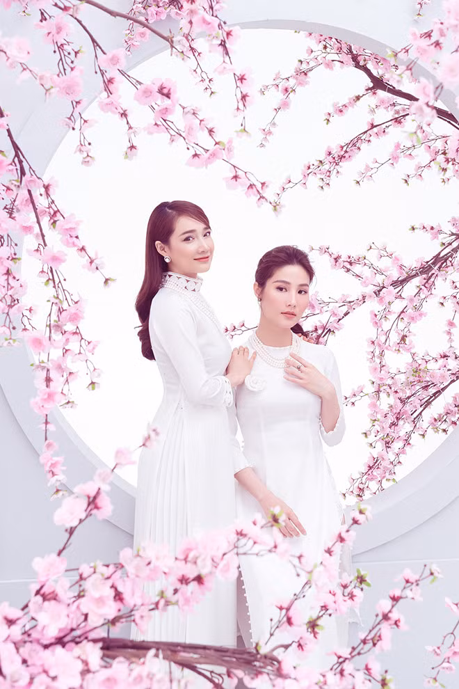 Bộ ảnh được truyền cảm hứng từ áo dài qua các thời kỳ