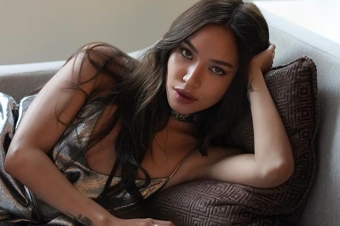 Hiện tại, Karraminah đang theo đuổi công việc người mẫu và diễn xuất tại Manila (Philipines). Hiện tại, Karraminah đang theo đuổi công việc người mẫu và diễn xuất tại Manila (Philipines).