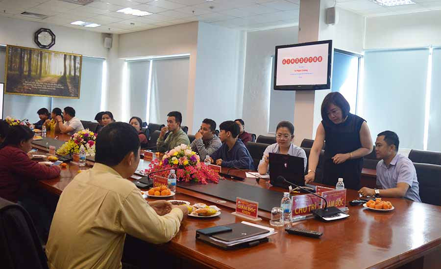 Quay số xác định thuê bao trúng thưởng. Ảnh: A.H