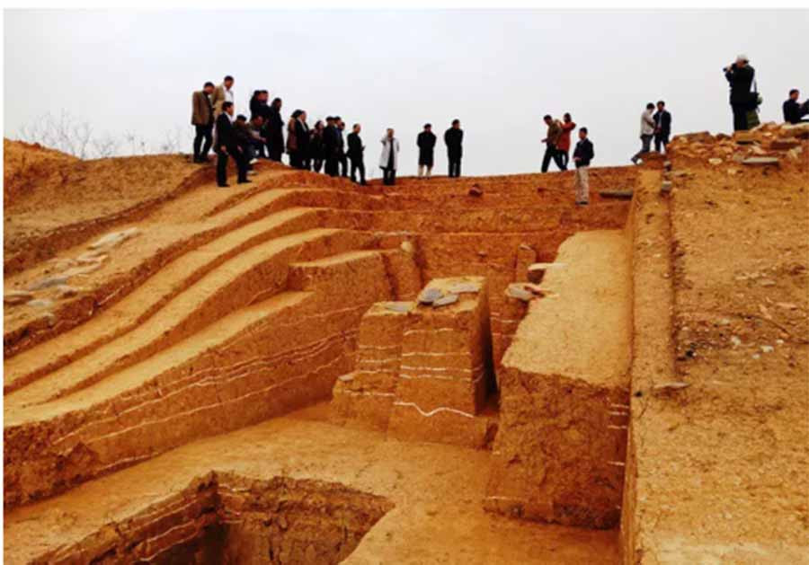  Cuộc khai quật tường thành và chân thành đầu năm 2019 cũng đã phát hiện nhiều cứ liệu quan trọng trong quá trình xây dựng thành đá đã tồn tại hơn 620 năm qua