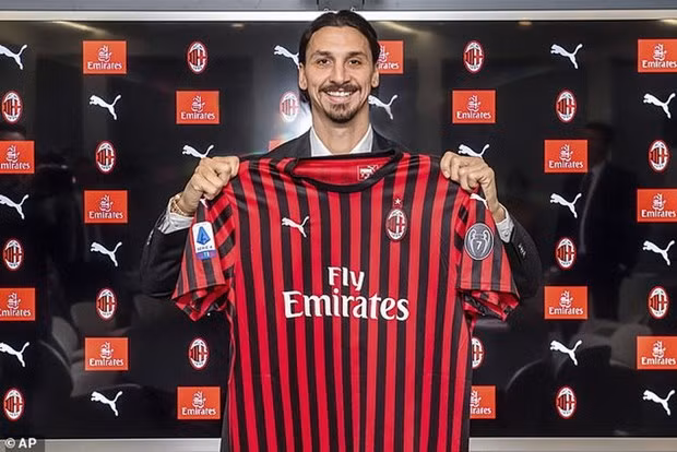  Ibrahimovic trở lại khoác áo AC Milan. (Nguồn: AP)