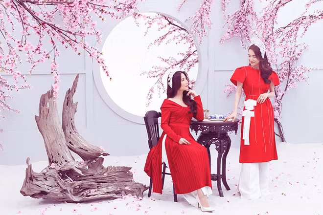  Nhã Phương hi vọng trong năm mới, khán giả sẽ luôn yêu thương và đồng hành với những dự án sắp tới của mình, đặc biệt là hai dự án phim điện ảnh và truyền hình sẽ được ra mắt trong năm nay