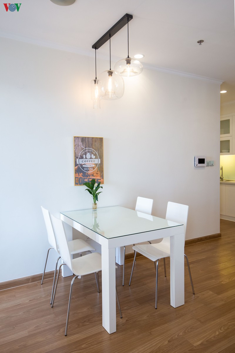 Bàn ăn 4 chỗ cho gia đình ít thành viên Bàn ăn 4 chỗ cho gia đình ít thành viên