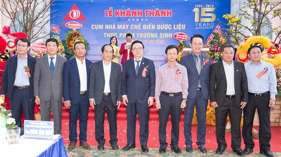  Lãnh đạo tỉnh tham dự lễ khánh thành cụm nhà máy tại Khu Công nghiệp Trà Đa (TP. Pleiku).