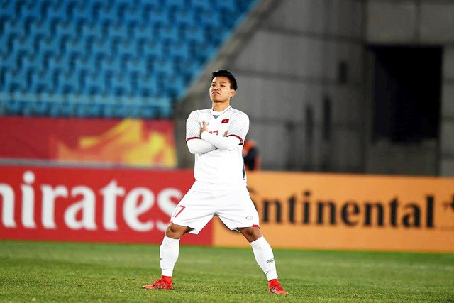 Hình ảnh này sẽ là luôn là khoảnh khắc đẹp nhất của bóng đá Việt Nam.