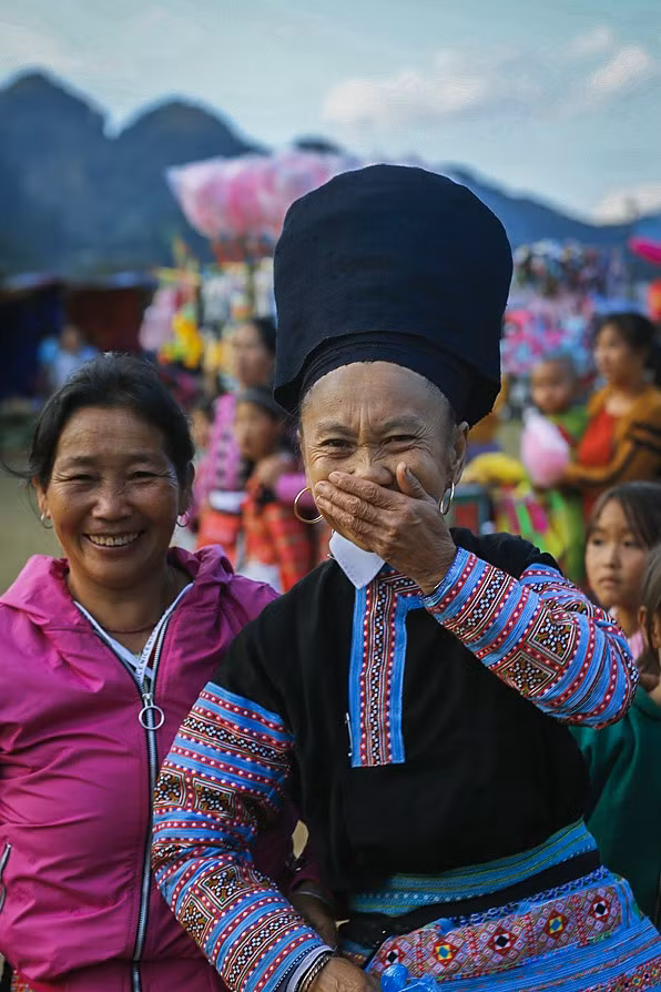 Lễ hội Gầu Tào được tổ chức vào dịp cận tết âm lịch không chỉ tạo ra sân chơi lành mạnh, tăng cường tình đoàn kết, gần gũi cho bà con trong dịp cuối năm mà còn là điểm đến hấp dẫn khách du lịch tham quan, khám phá, tìm hiểu những nét đẹp văn hóa truyền thống độc đáo của đồng bào dân tộc Mông, góp phần quảng bá hình ảnh đất và người vùng cao, thúc đẩy phát triển du lịch, góp phần xóa nghèo, nâng cao đời sống đồng bào Mông.