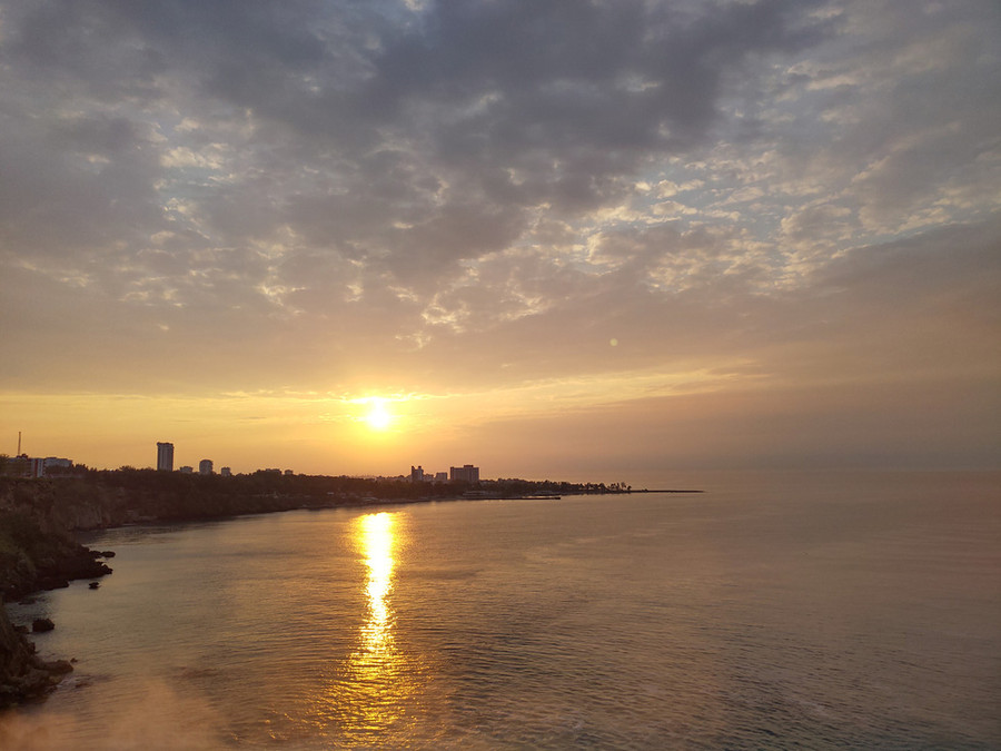  Bình minh trên sông Duden ở Antalya - Ảnh: MỸ AN