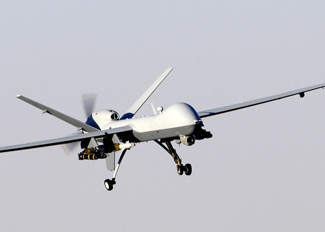 Máy bay không người lái MQ-9 Reaper được trang bị 2 tên lửa Hellfire để diệt các mục tiêu mặt đất - Ảnh: Wikipedia Máy bay không người lái MQ-9 Reaper được trang bị 2 tên lửa Hellfire để diệt các mục tiêu mặt đất - Ảnh: Wikipedia