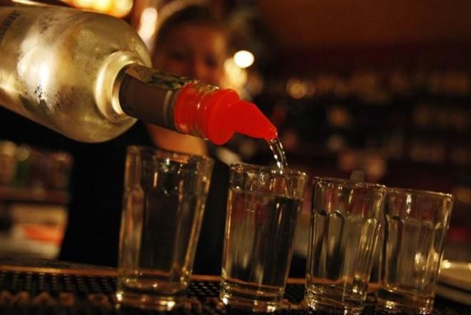 Các điệp viên Nga dùng chất natri thiosunfat để giải rượu - Ảnh: Reuters Các điệp viên Nga dùng chất natri thiosunfat để giải rượu - Ảnh: Reuters