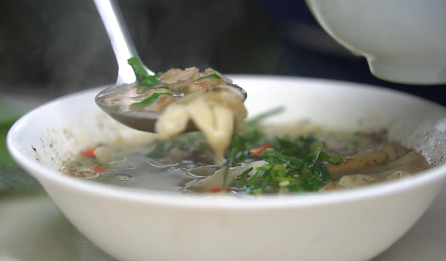 Món ăn được chế biến từ nấm mối, trông rất hấp dẫn. Ảnh: Thanh Lộc