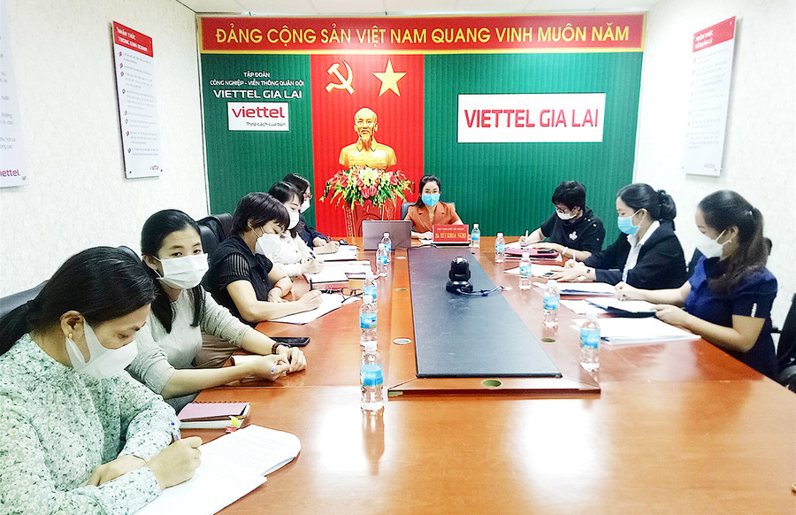 Quang cảnh khai mạc tập huấn tại điểm cầu Sở GD-ĐT tỉnh Gia Lai. Ảnh: Mộc Trà  Quang cảnh khai mạc tập huấn tại điểm cầu Sở GD-ĐT tỉnh Gia Lai. Ảnh: Mộc Trà