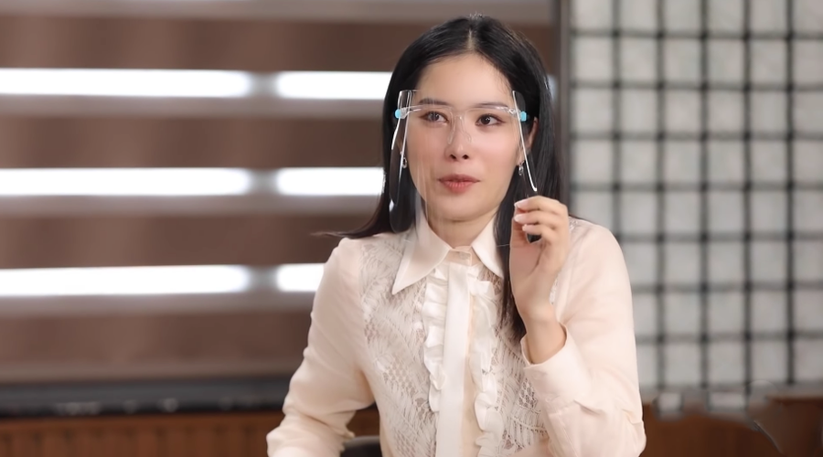 Người đẹp sinh năm 1996 thừa nhận bản thân thường 