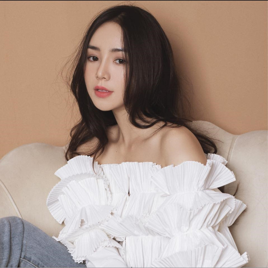 Quỳnh Kool cho biết cô sẽ tiếp tục trau dồi diễn xuất để đảm nhiệm được nhiều dạng vai. Hiện, nữ diễn viên sinh năm 1995 là một trong những diễn viên trẻ được chú ý nhất trong vũ trụ mỹ nhân VFC. Ảnh: NVCC 