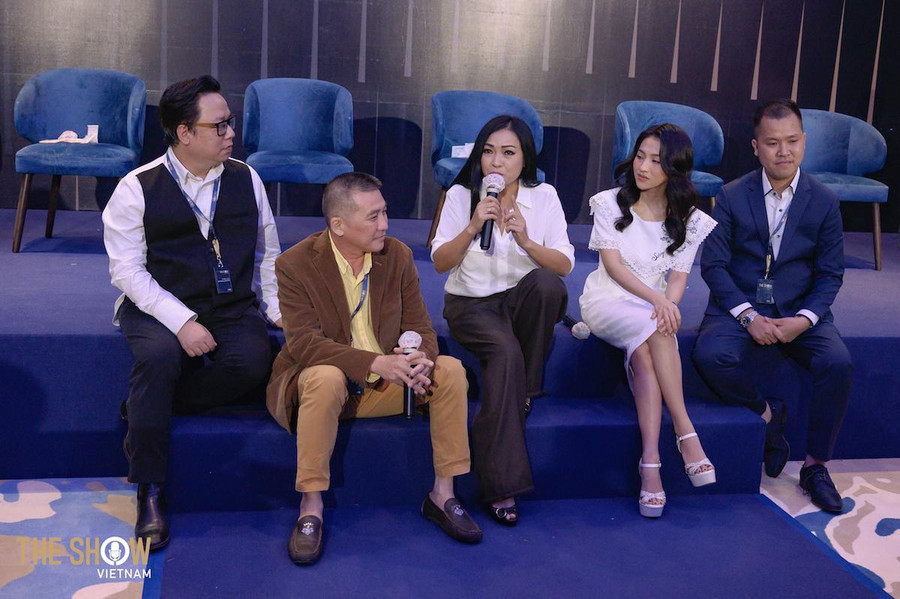 Phương Thanh nghẹn ngào khi hát live ca khúc Khi giấc mơ về. Ảnh: BTC