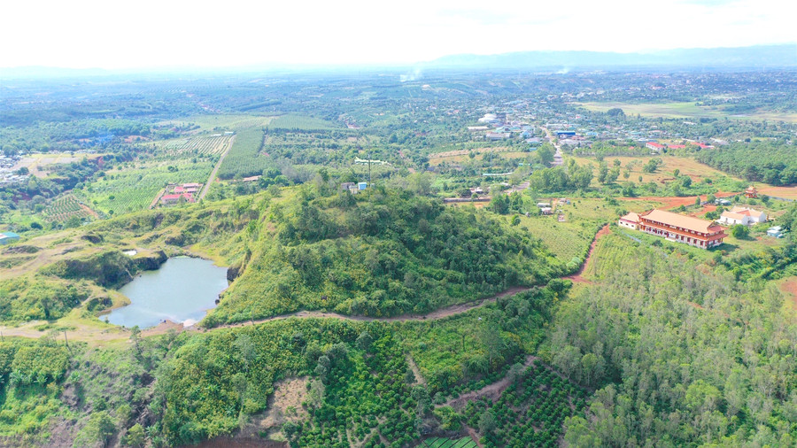 Đồi 37 pháo binh (Núi Đá) là 1 trong những điểm phân thủy ở Phố núi. Ảnh: Tấn Thi