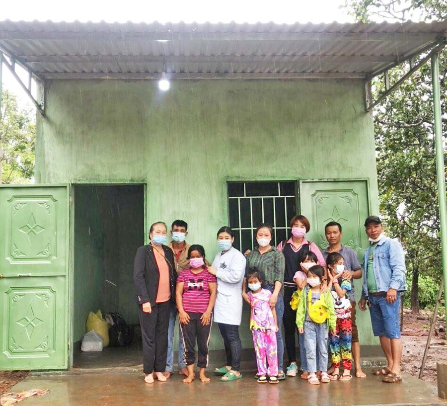 Ngôi nhà của 3 mẹ con chị Rơ Mah Blec được các Mạnh Thường Quân giúp đỡ xây dựng. Ảnh: Anh Huy