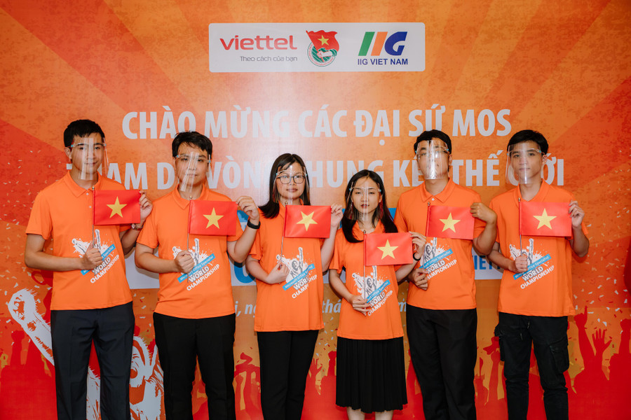 Các thành viên đội tuyển Việt Nam. Ảnh: BTC