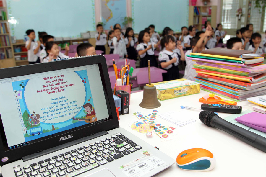 Một giờ học tiếng Anh của học sinh tiểu học. Hiện nay nhiều học sinh tiểu học cũng tham gia lấy chứng chỉ ngoại ngữ quốc tế. Ảnh: Đ.N.T