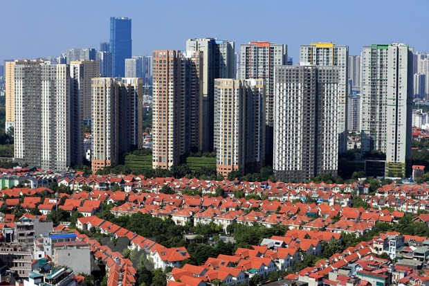 Đề xuất về việc giao dịch bất động sản phải qua sàn giao dịch đang nhận được nhiều ý kiến trái chiều. Ảnh: TTXVN Đề xuất về việc giao dịch bất động sản phải qua sàn giao dịch đang nhận được nhiều ý kiến trái chiều. Ảnh: TTXVN