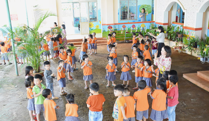  Phấn đấu đến năm 2025, toàn tỉnh có 70% các huyện hoàn thành phổ cập giáo dục mầm non cho trẻ em mẫu giáo (ảnh chụp trước tháng 4-2021). Ảnh: Mộc Trà