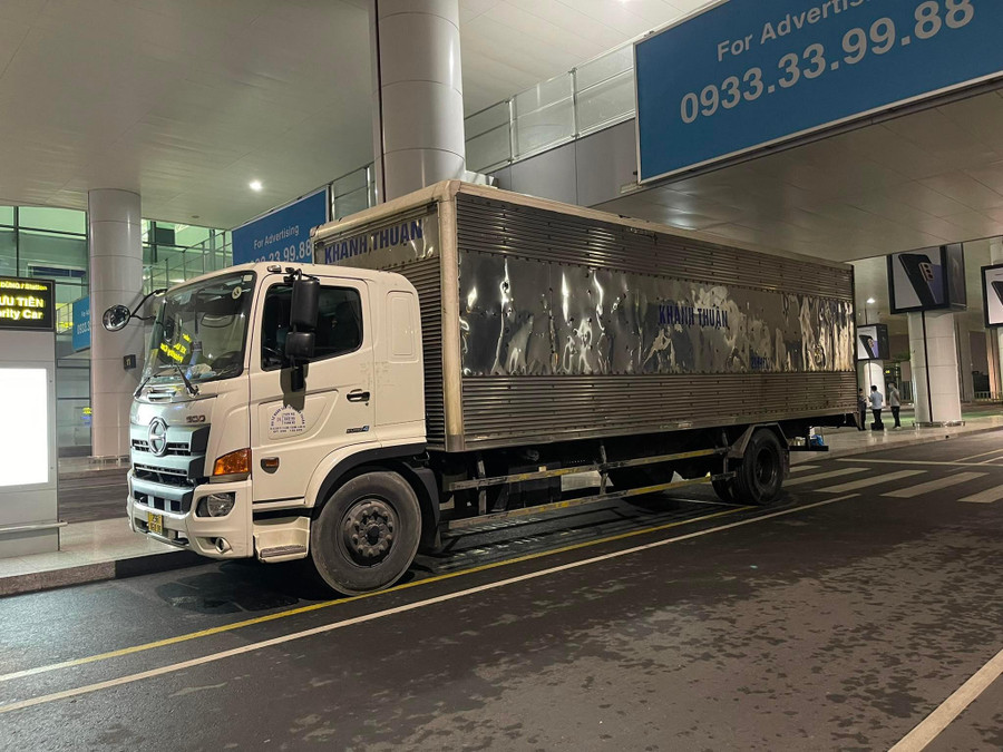  Liên đoàn Bóng đá Việt Nam bố trí xe chở đồ cho đội Nhật Bản 