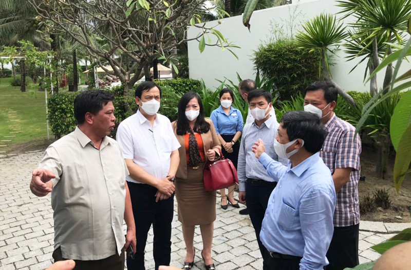 Đoàn công tác của Bộ Văn hóa, Thể thao và Du lịch do Thứ trưởng Đoàn Văn Việt dẫn đầu kiểm tra cơ sở lưu trú tại Khánh Hòa. Ảnh: Tổng cục Du lịch 
