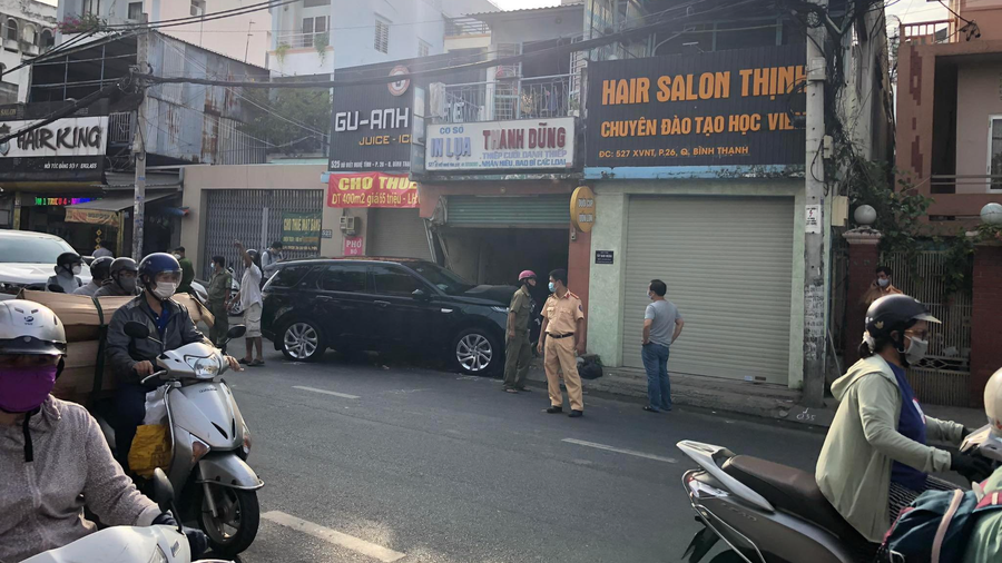 Hiện trường vụ tai nạn. Ảnh: Trần Tiến Hiện trường vụ tai nạn. Ảnh: Trần Tiến