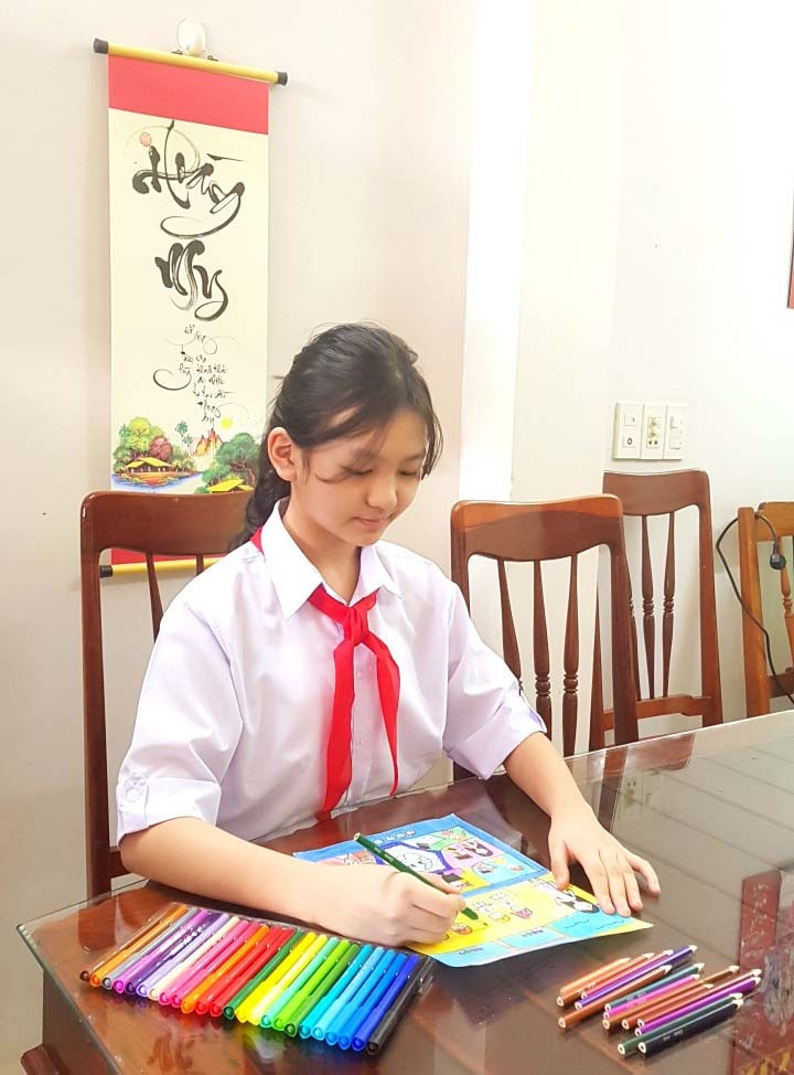 Em Trần Vũ Hoàng My (lớp 4/4, Trường Tiểu học Chu Văn An, TP. Pleiku) vẽ tranh gửi lời cảm ơn tới các thầy-cô giáo nhân dịp 20-11.